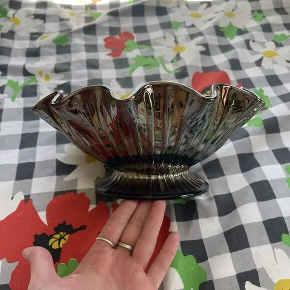 FENTON HEARTS & FLOWERS AMETHYST CARNIVAL GLASS Medallion Fruit Bowl pedestal - Picture 2 of 13